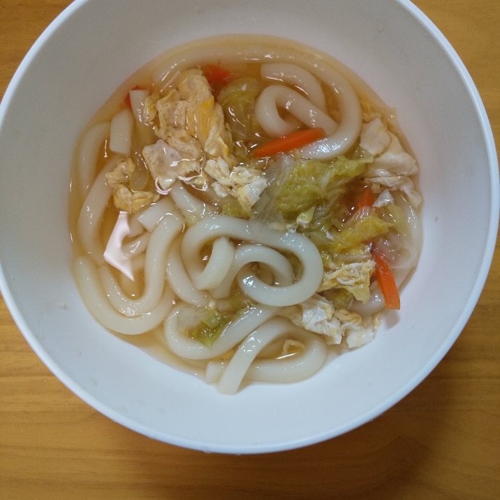 卵と野菜のうどん